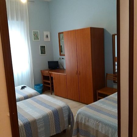 Hostal D'Annunzio House Чезано-Босконе Екстер'єр фото